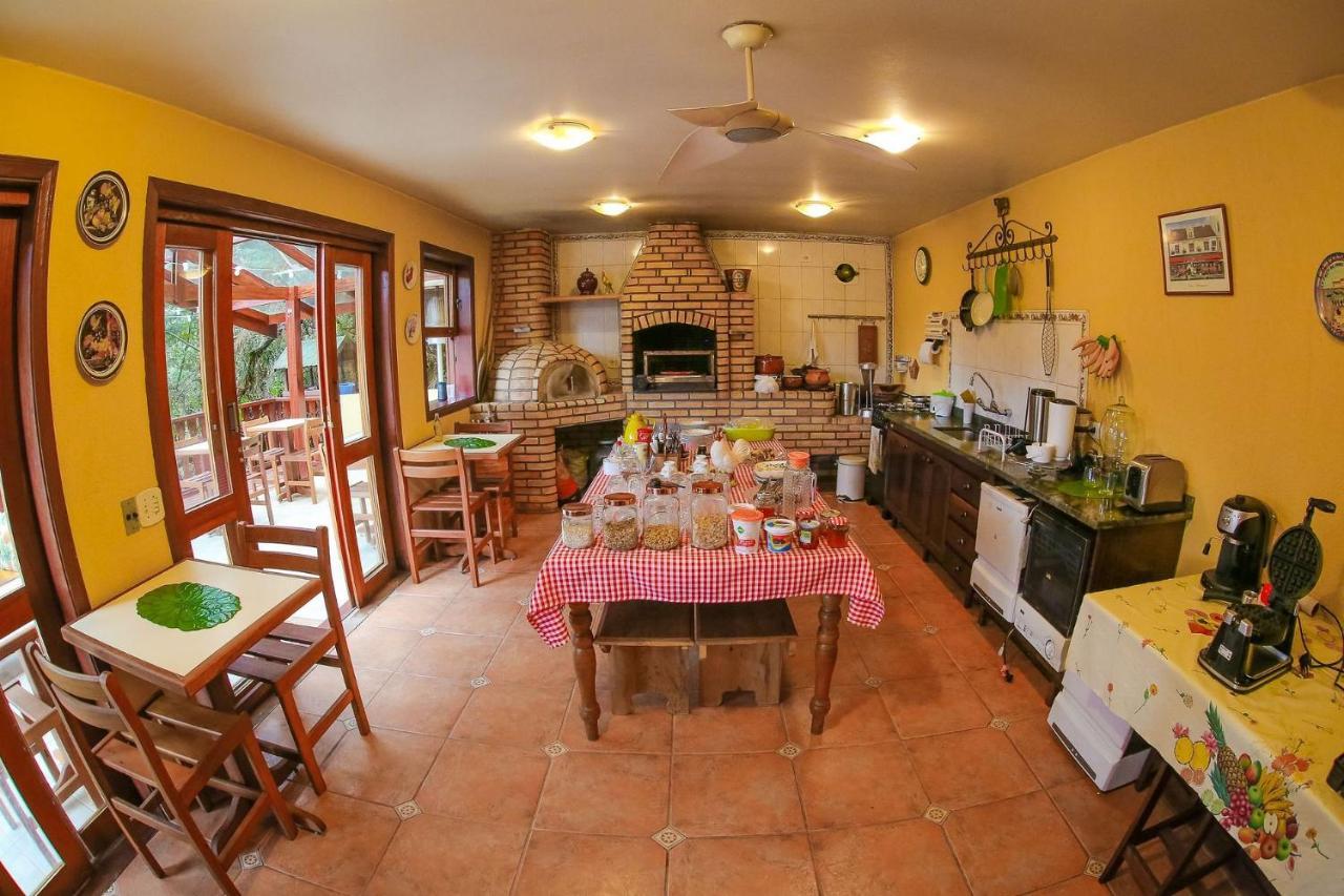 Mansao Austriaca Guesthouse Campos do Jordão المظهر الخارجي الصورة